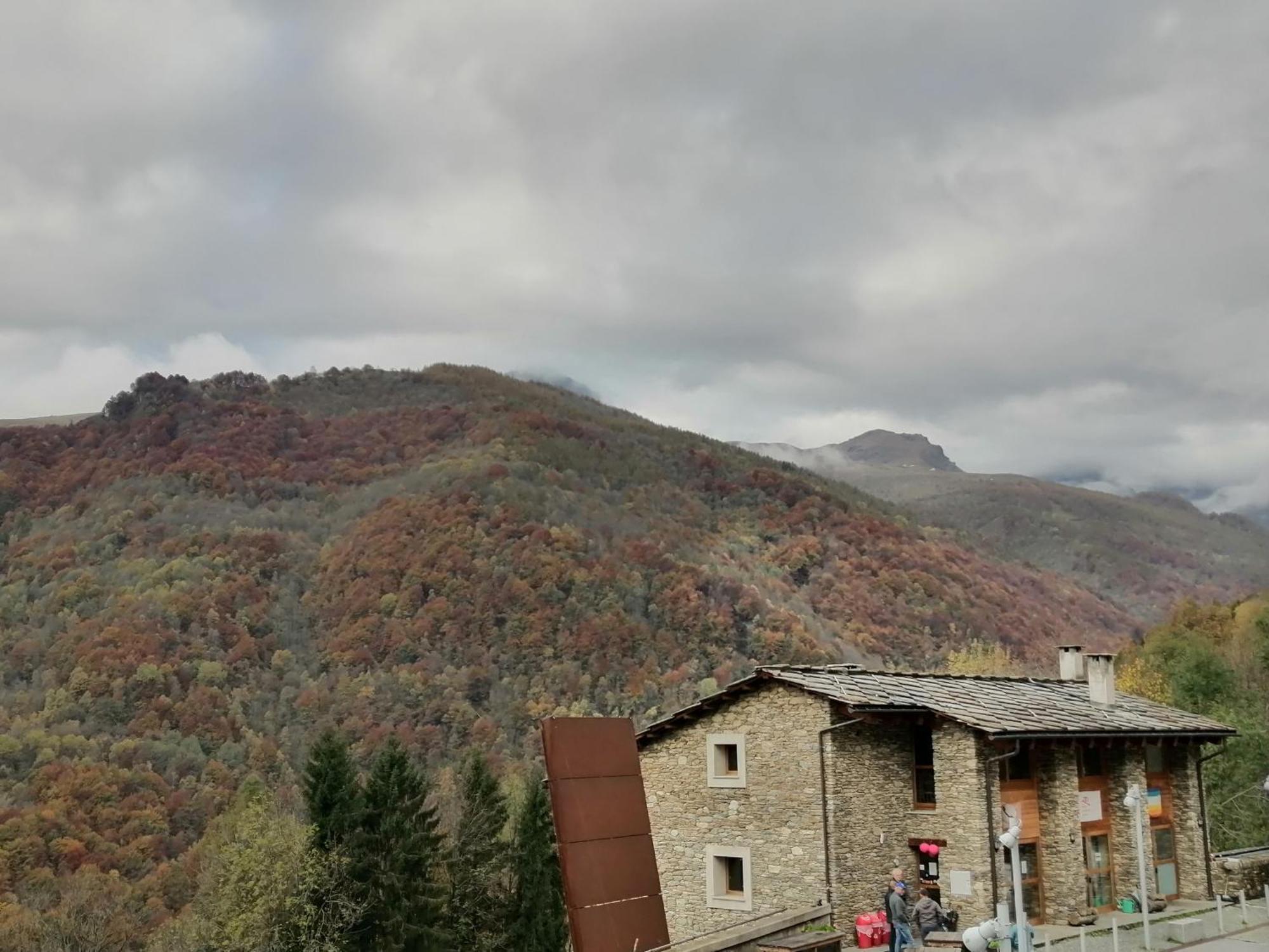 Rifugio Galaberna Hotel Ostana Екстериор снимка