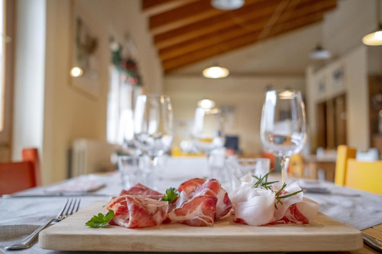 Rifugio Galaberna Hotel Ostana Екстериор снимка